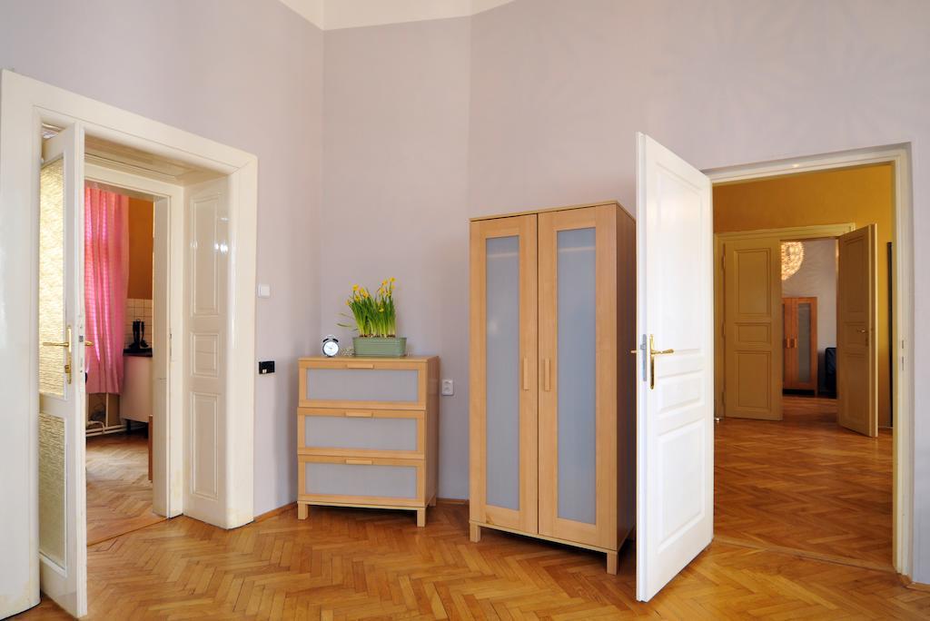 Ferienwohnung Dlouha 2Ab Prag Exterior foto