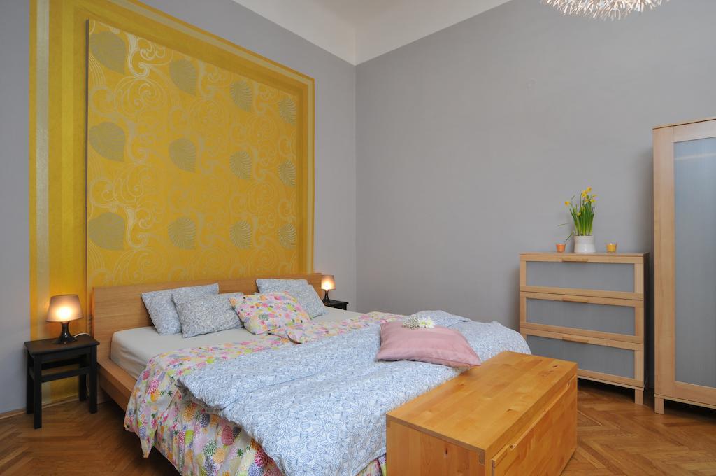 Ferienwohnung Dlouha 2Ab Prag Zimmer foto